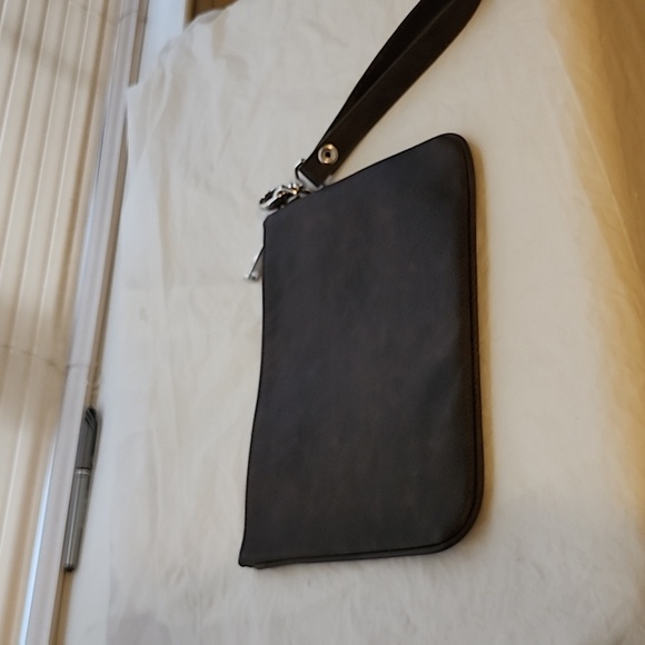 JEWELL WRISTLET - Picture 2 of 3